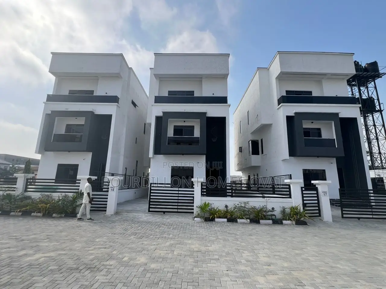 5bdrm Duplex in Ikate for sale in Ikate