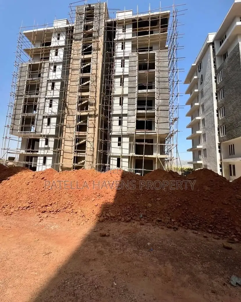 Distress Sale of 3 Bedroom Apartment in Mabuchi in Mabushi