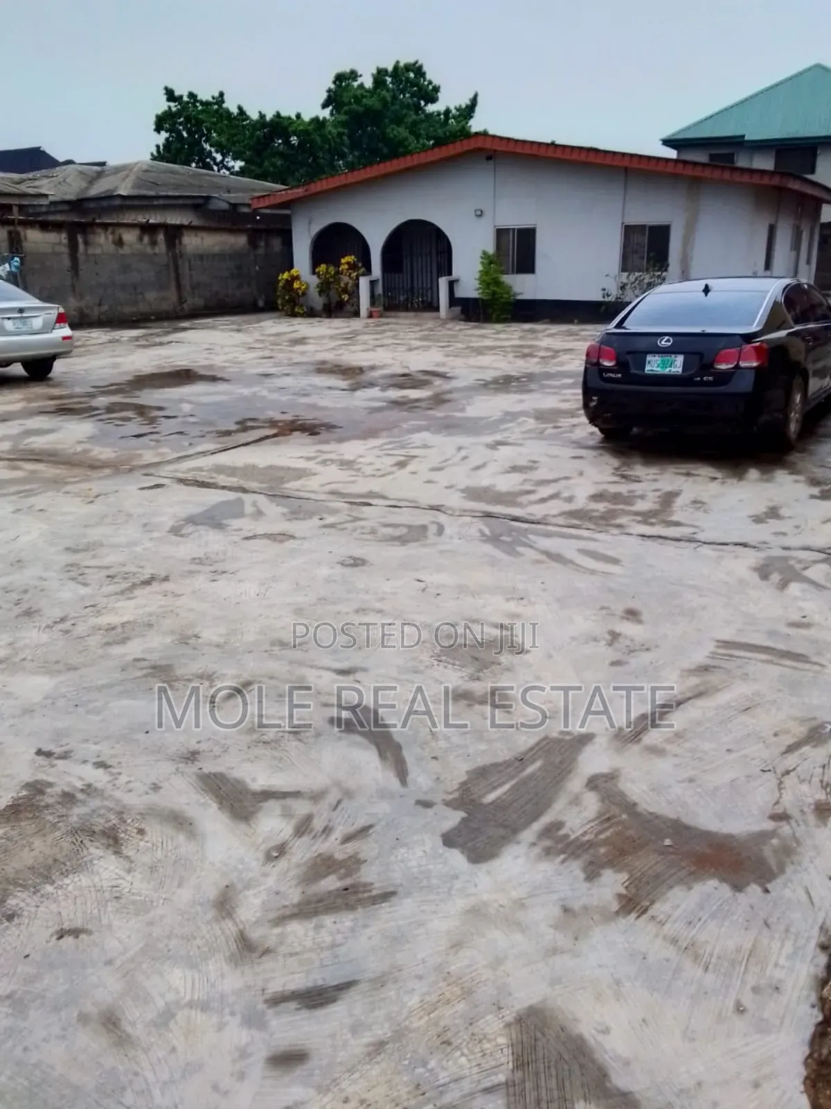 Luxery 7 Flats 4 Sale At Oremeji Egbeda in Egbeda / Egbeda
