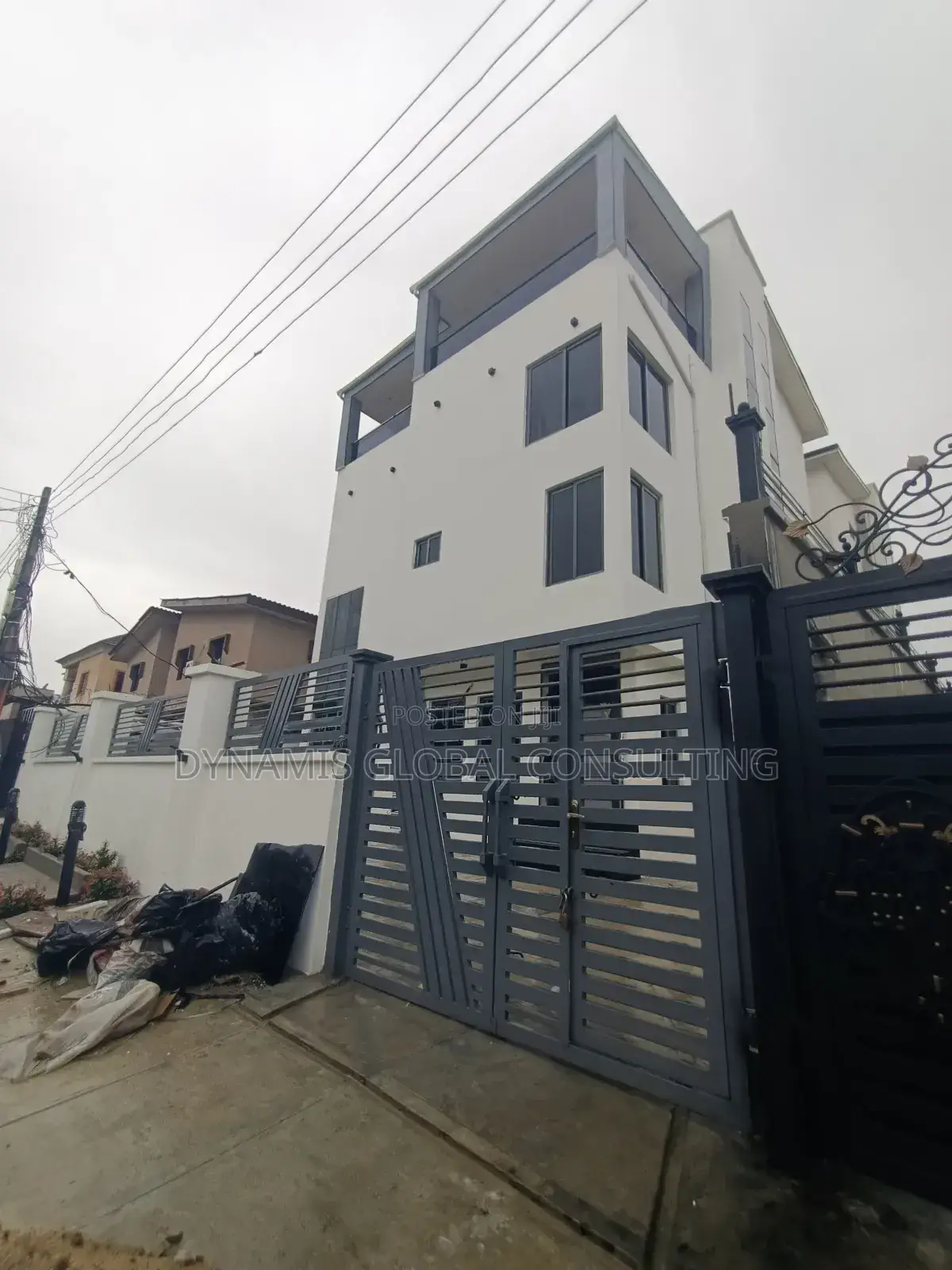 Furnished 5bdrm Duplex in Magodo Phase 2 Gra for sale in GRA Phase 2 Shangisha