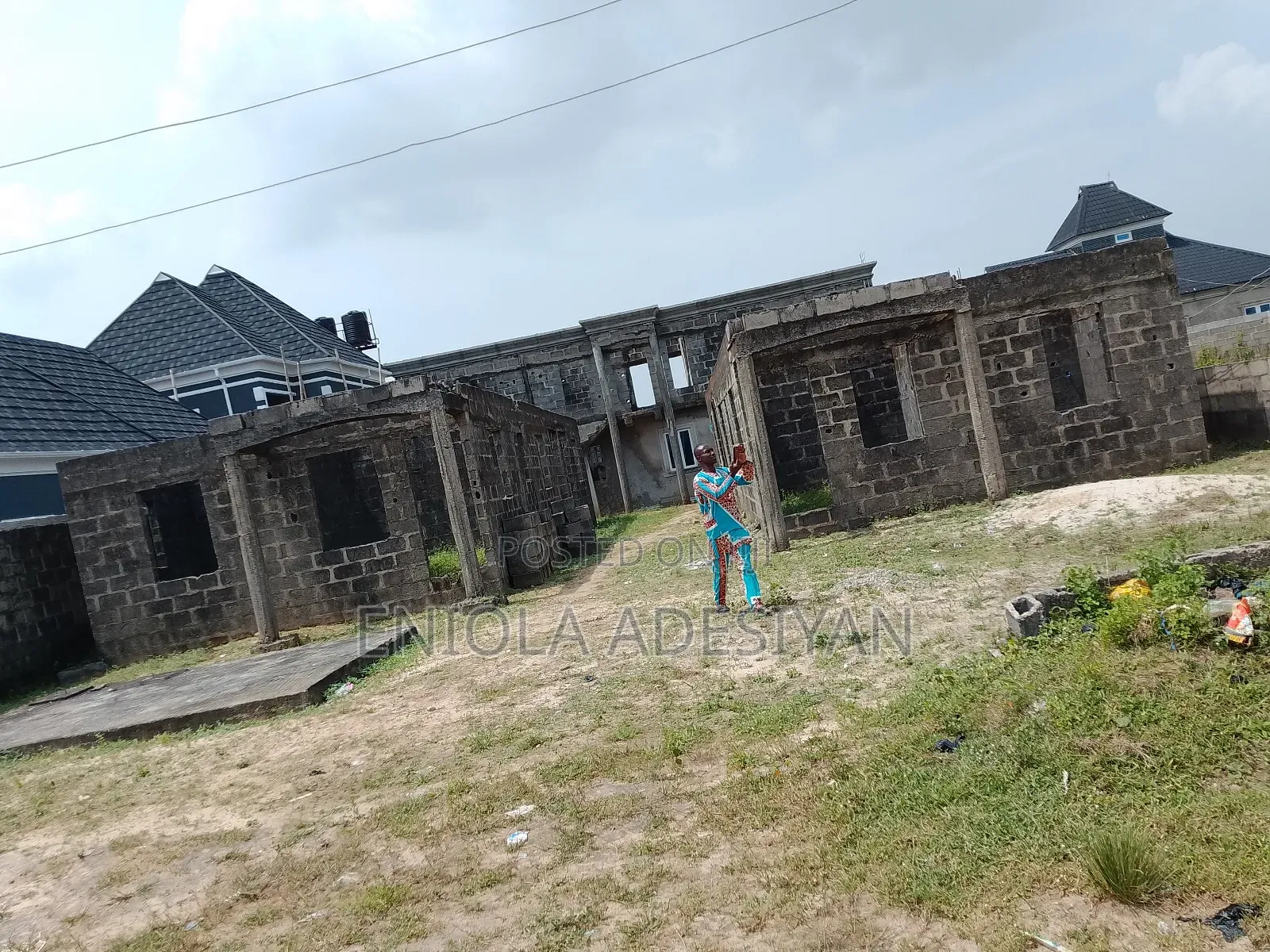 12bdrm Block of Flats in Ikorodu Bomoku Oku, Igbogbo for sale in Igbogbo