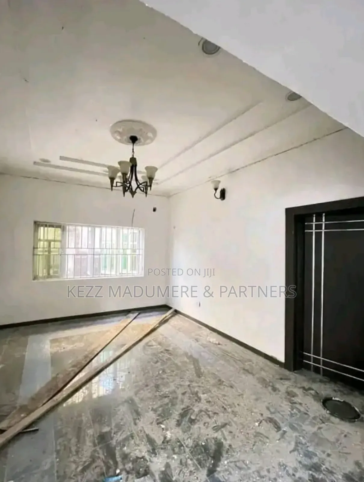 5bdrm Duplex in Stadium Road , Port for sale in Port-Harcourt