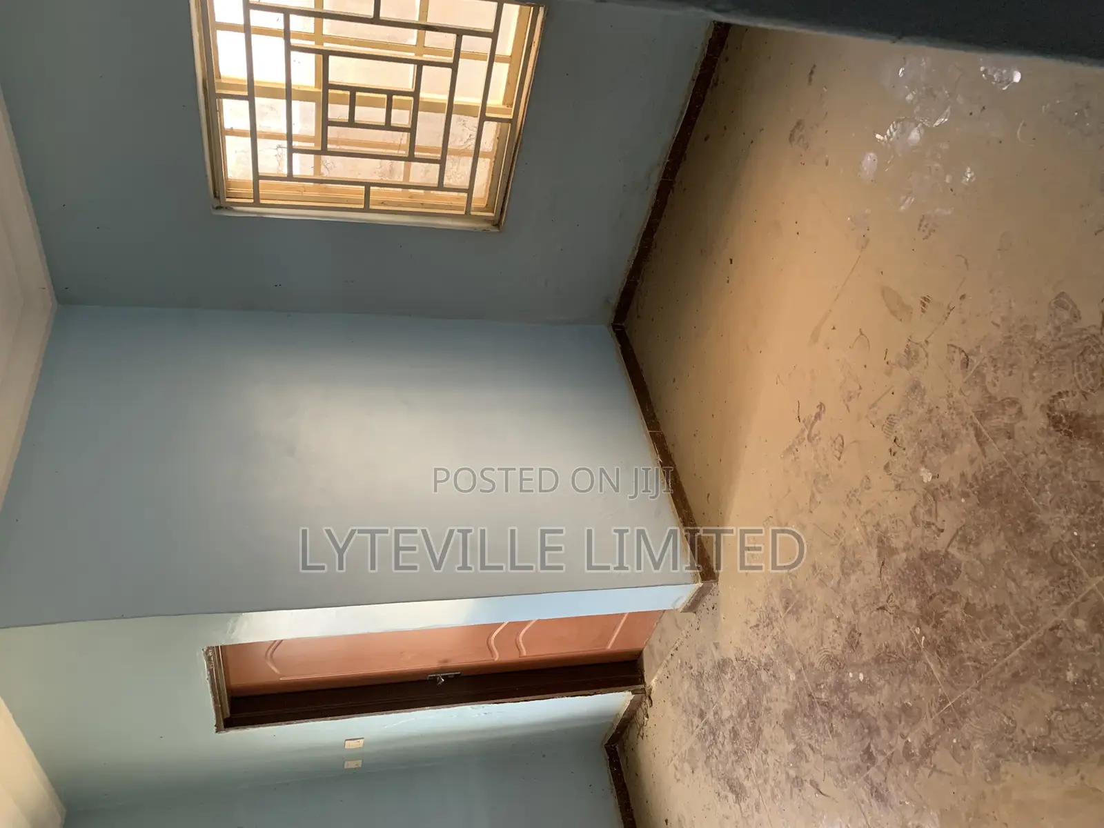 5bdrm Duplex in Idu Industrial for sale in Idu Industrial