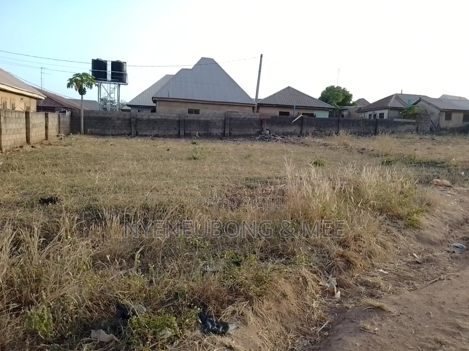 1400sqm. Land for Sale in Phase 4 / Jikwoyi
