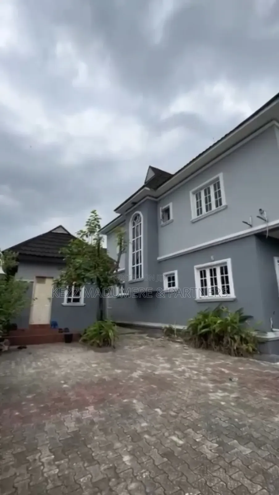 8bdrm Duplex in Dr Peter Odili , for sale in Port-Harcourt