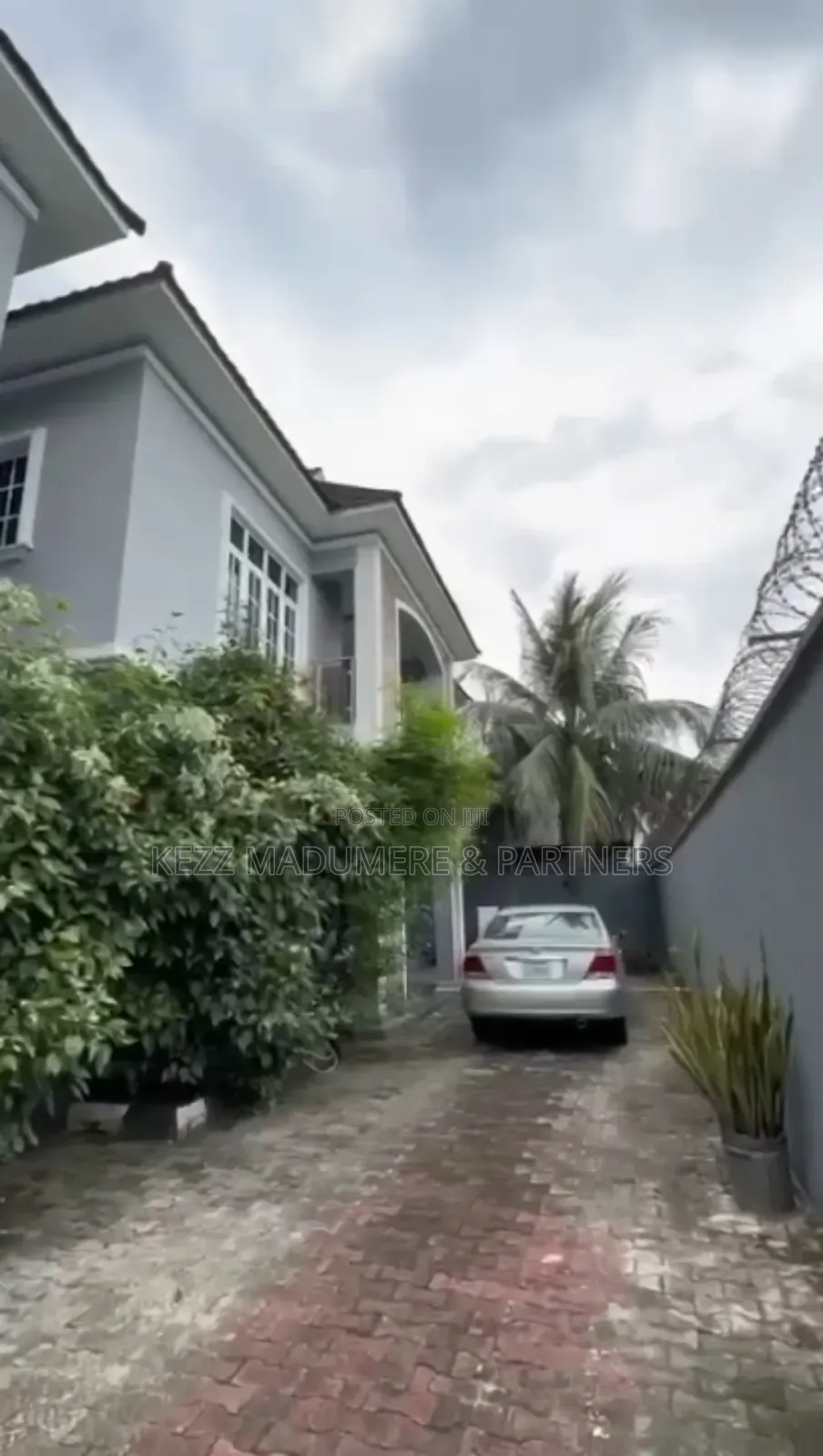 8bdrm Duplex in Dr Peter Odili , for sale in Port-Harcourt