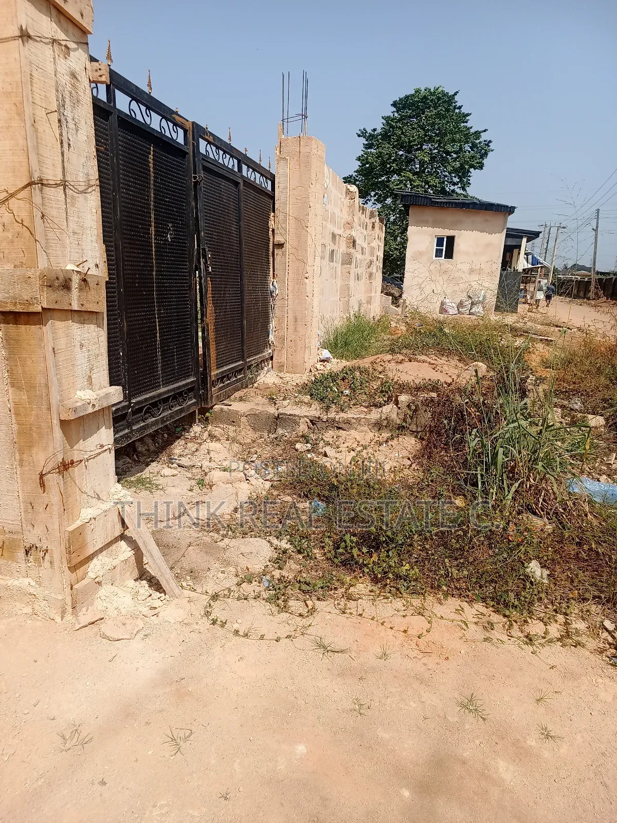 100/300 Land at Sapele Road,Benin Going for 50m Negotiable in Benin City