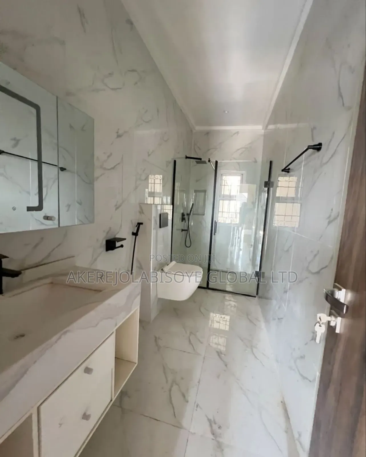 4bdrm Duplex in In An Estate for rent in Galadimawa