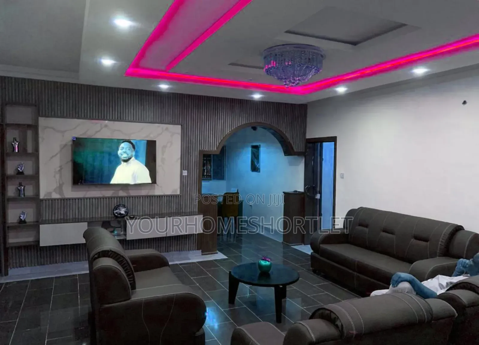 3 Bedroom Apartment With Snooker in Ilupeju