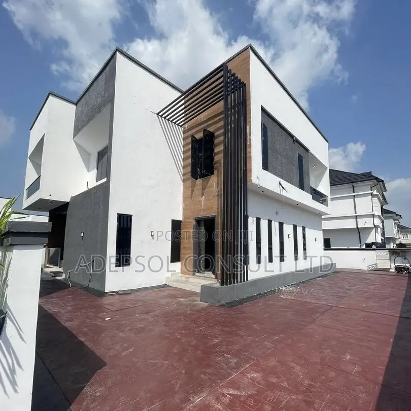 5 Bedroom Fully Detached Duplex With a Bq in Sangotedo