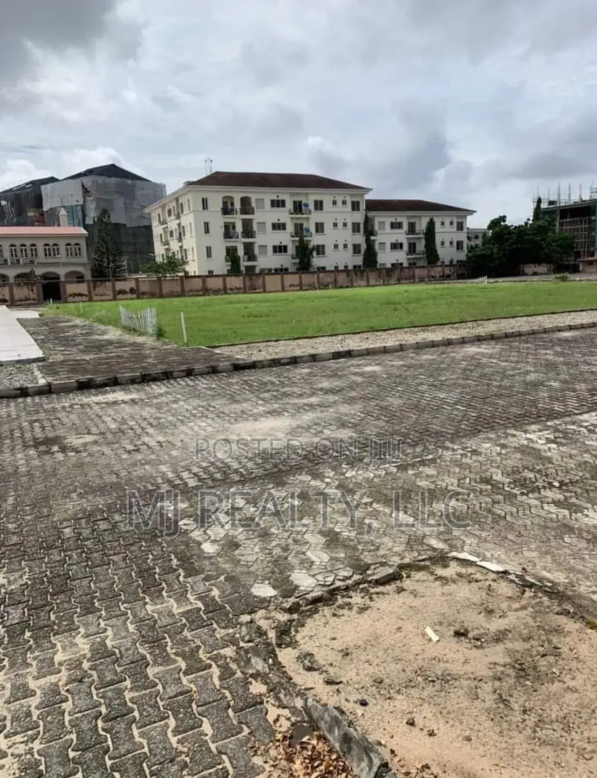 Admiralty Way, Lekki Phase 1: 12,700 SQM Land for Sale in Lekki Phase 1