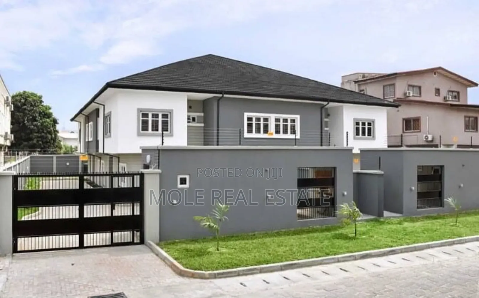 3 Storey Solid Structure Fadeyin Yaba Tech in Yaba