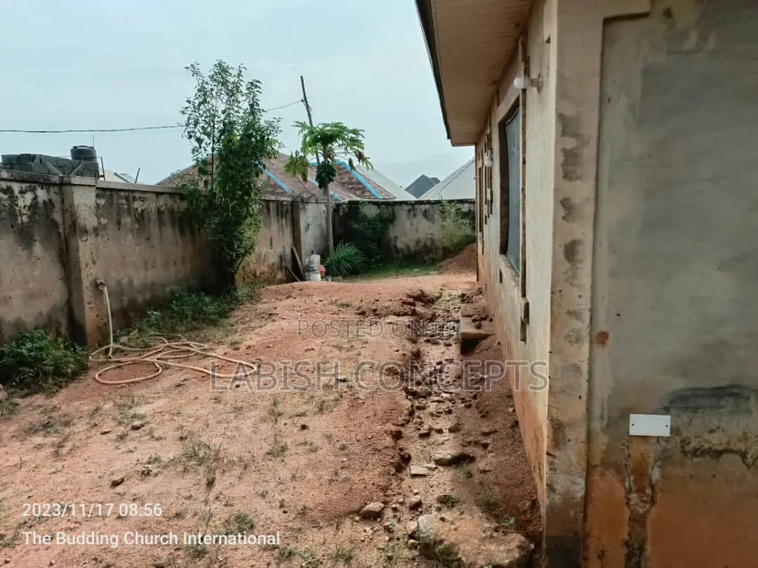 4bdrm Bungalow in Shelter Farm, Kubwa for sale in Kubwa