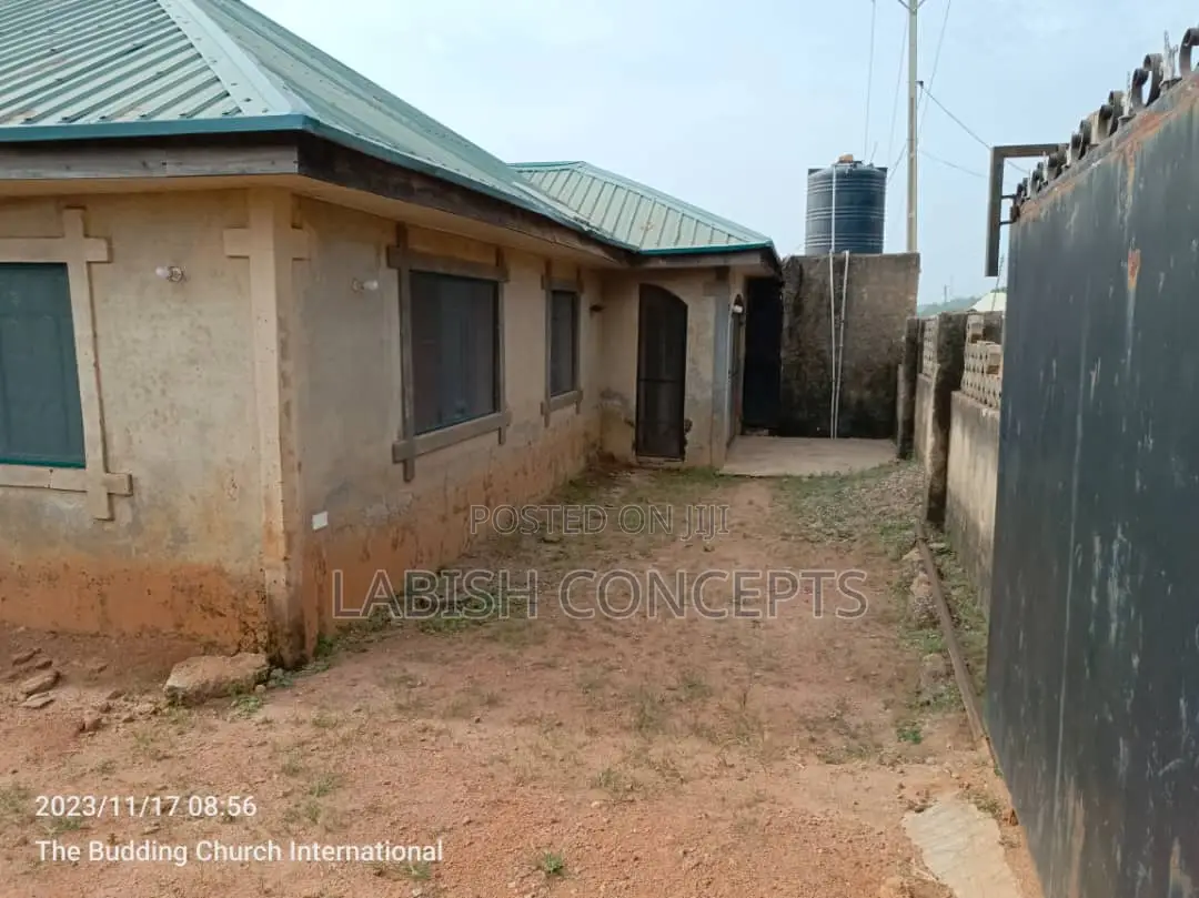 4bdrm Bungalow in Shelter Farm, Kubwa for sale in Kubwa