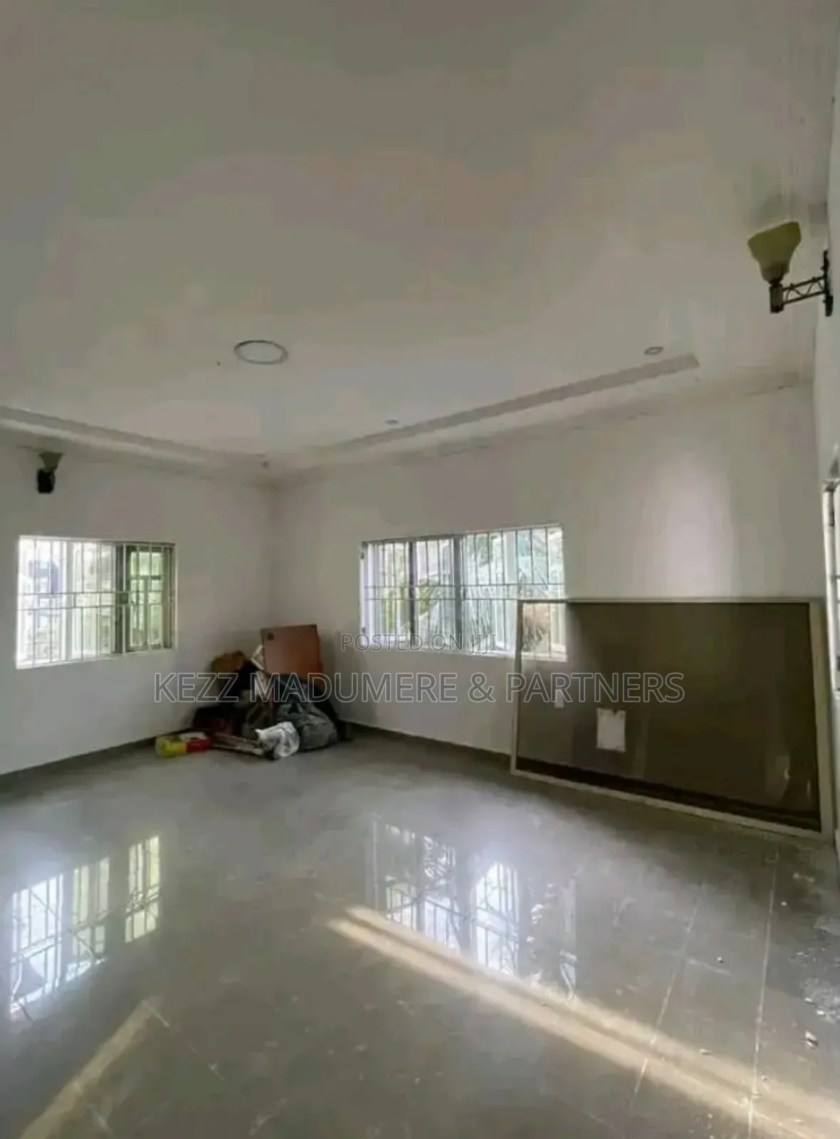4bdrm Bungalow in Off Sars Rd , for sale in Port-Harcourt