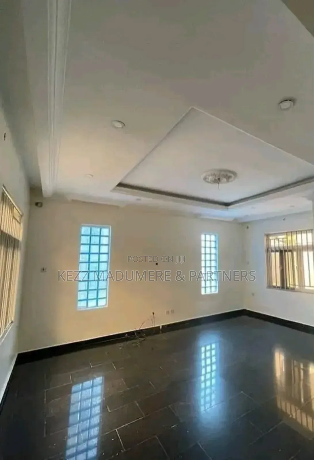 4bdrm Bungalow in Off Sars Rd , for sale in Port-Harcourt