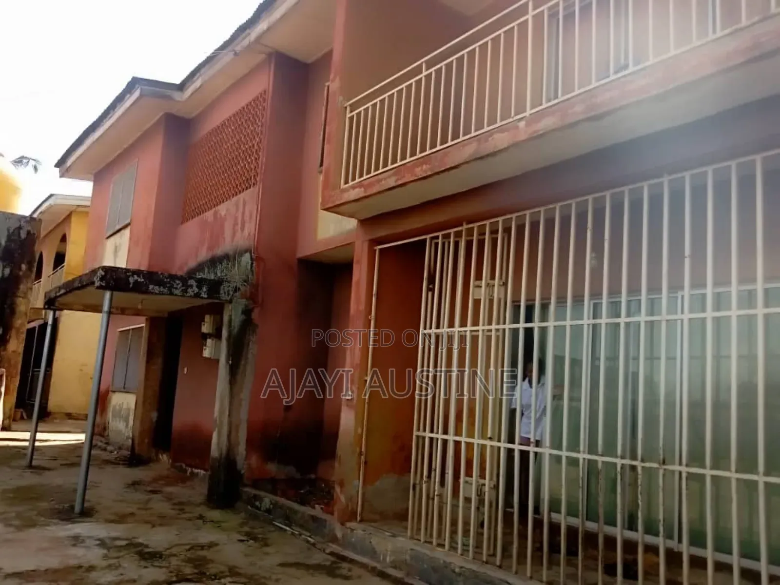 3bdrm Block of Flats in Idanre Road, Akure for sale in Akure