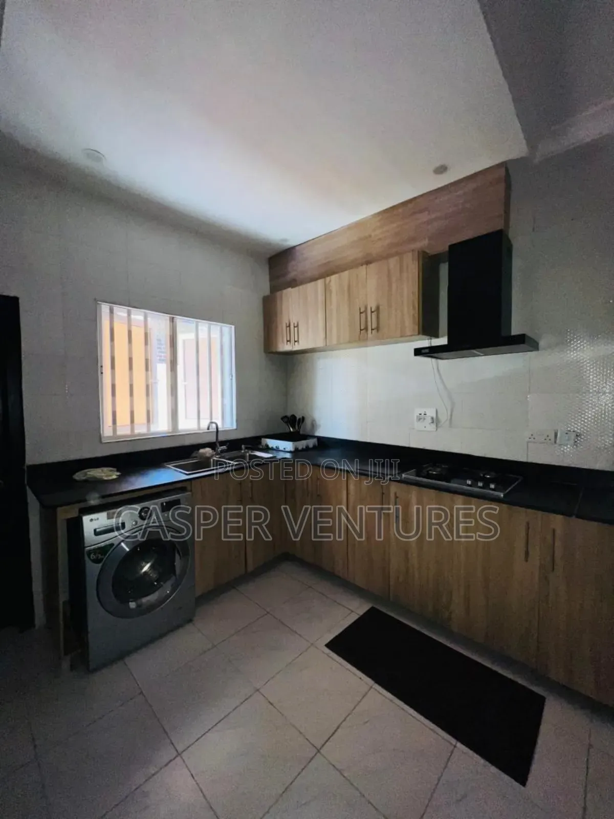 Furnished 3bdrm Apartment in By Prime Waters, Ikate for rent in Ikate