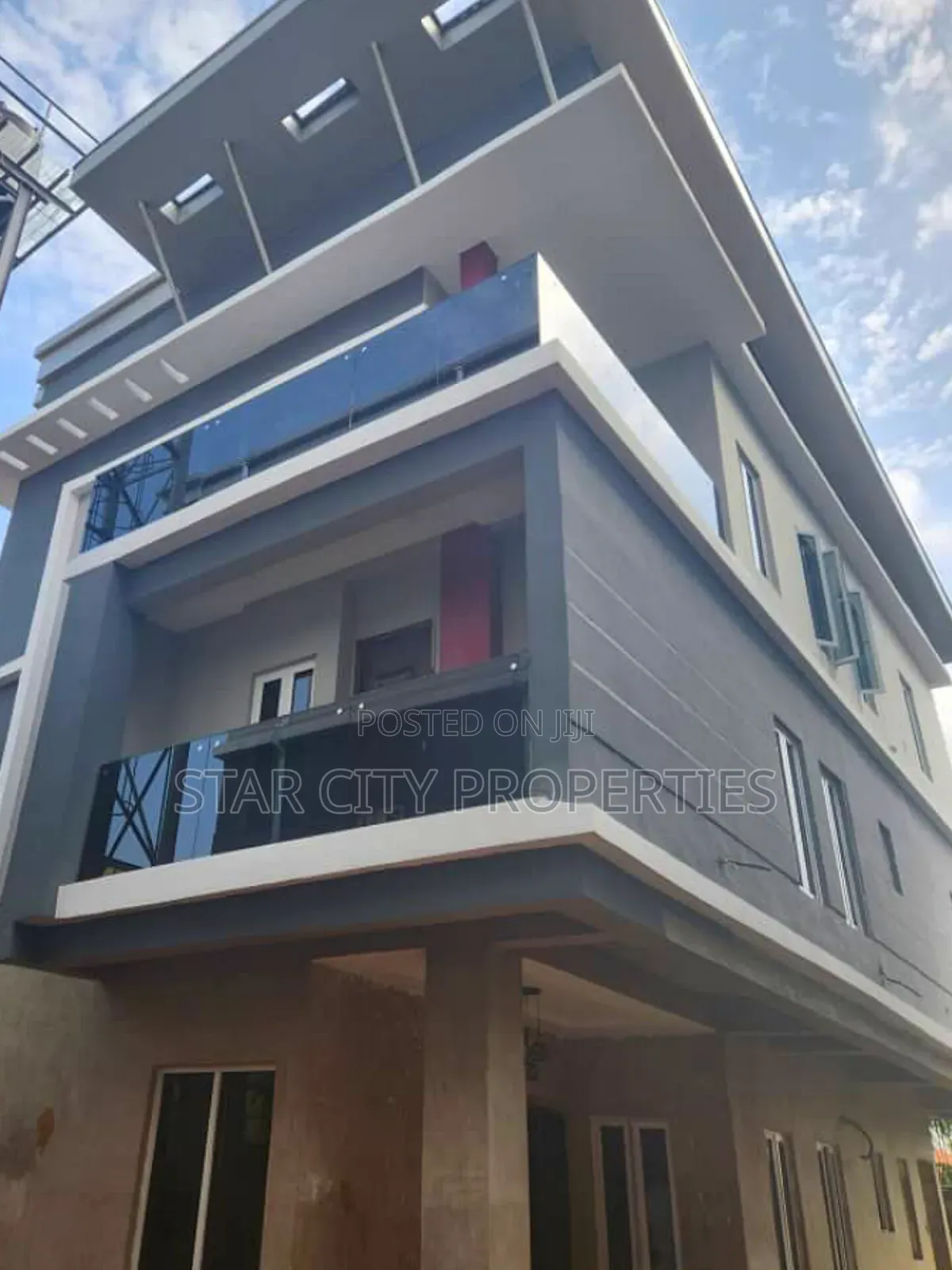 5bdrm Duplex in Magodo Phase 2 for sale in GRA Phase 2 Shangisha