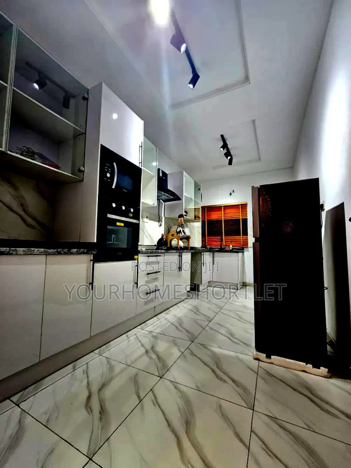 4 Bedroom Duplex in Mende