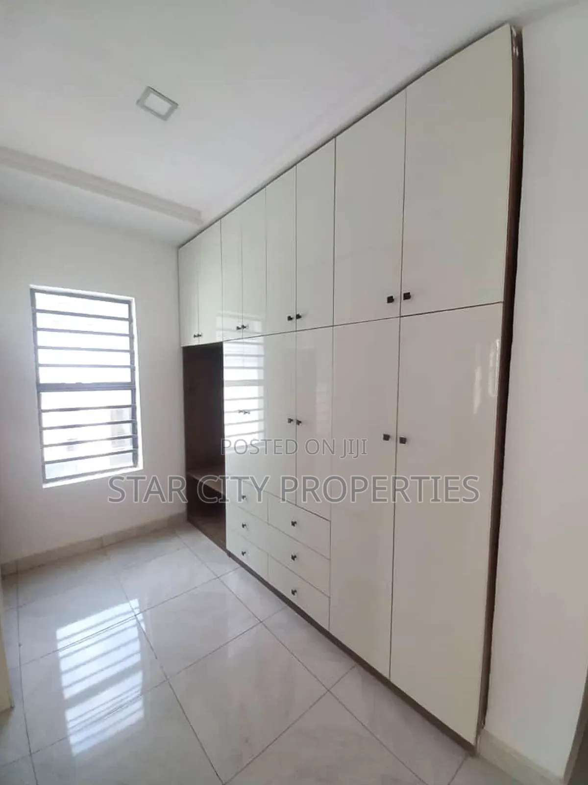 5bdrm Duplex in Magodo Phase 2 for sale in GRA Phase 2 Shangisha