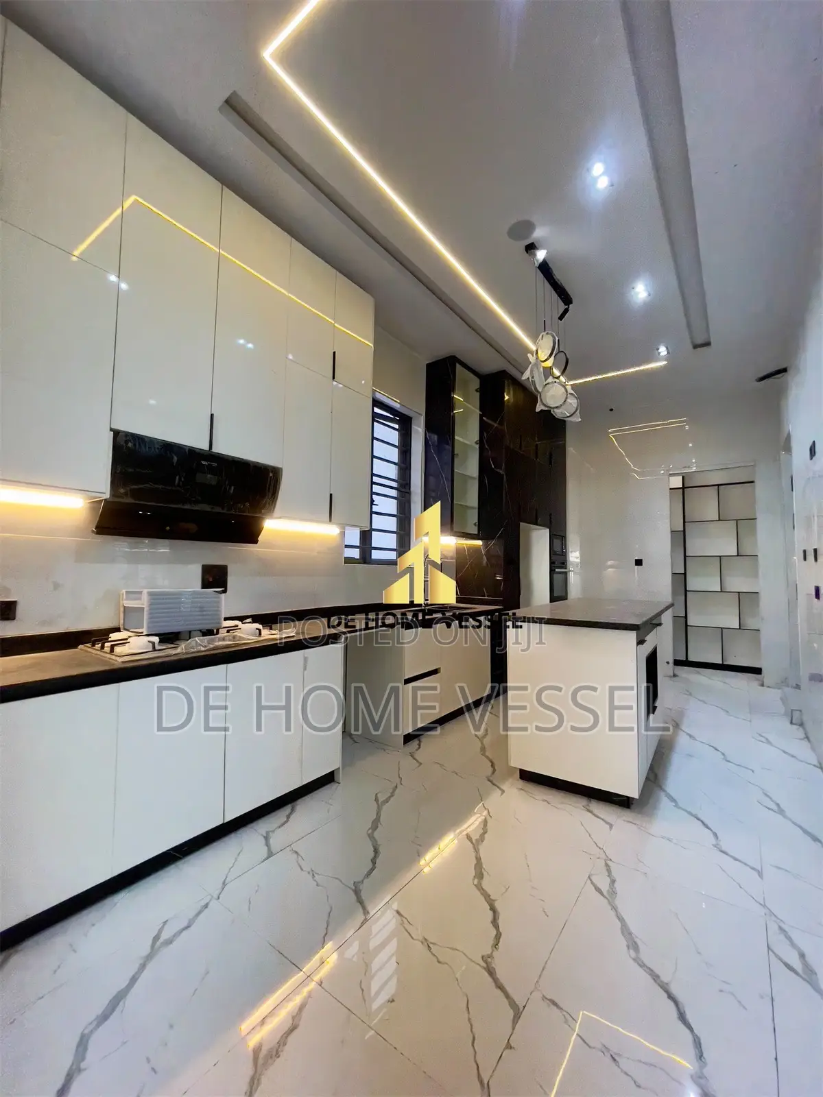 5bdrm Duplex in Ajah for sale in Ajah