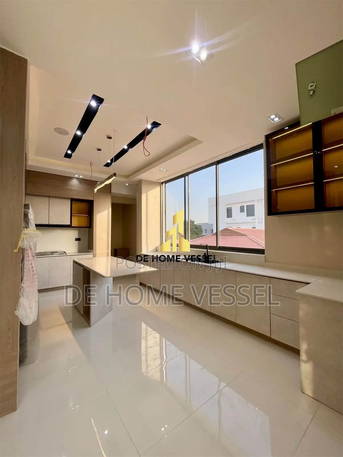 4bdrm Maisonette in Lekki Phase 1 for sale in Lekki Phase 1