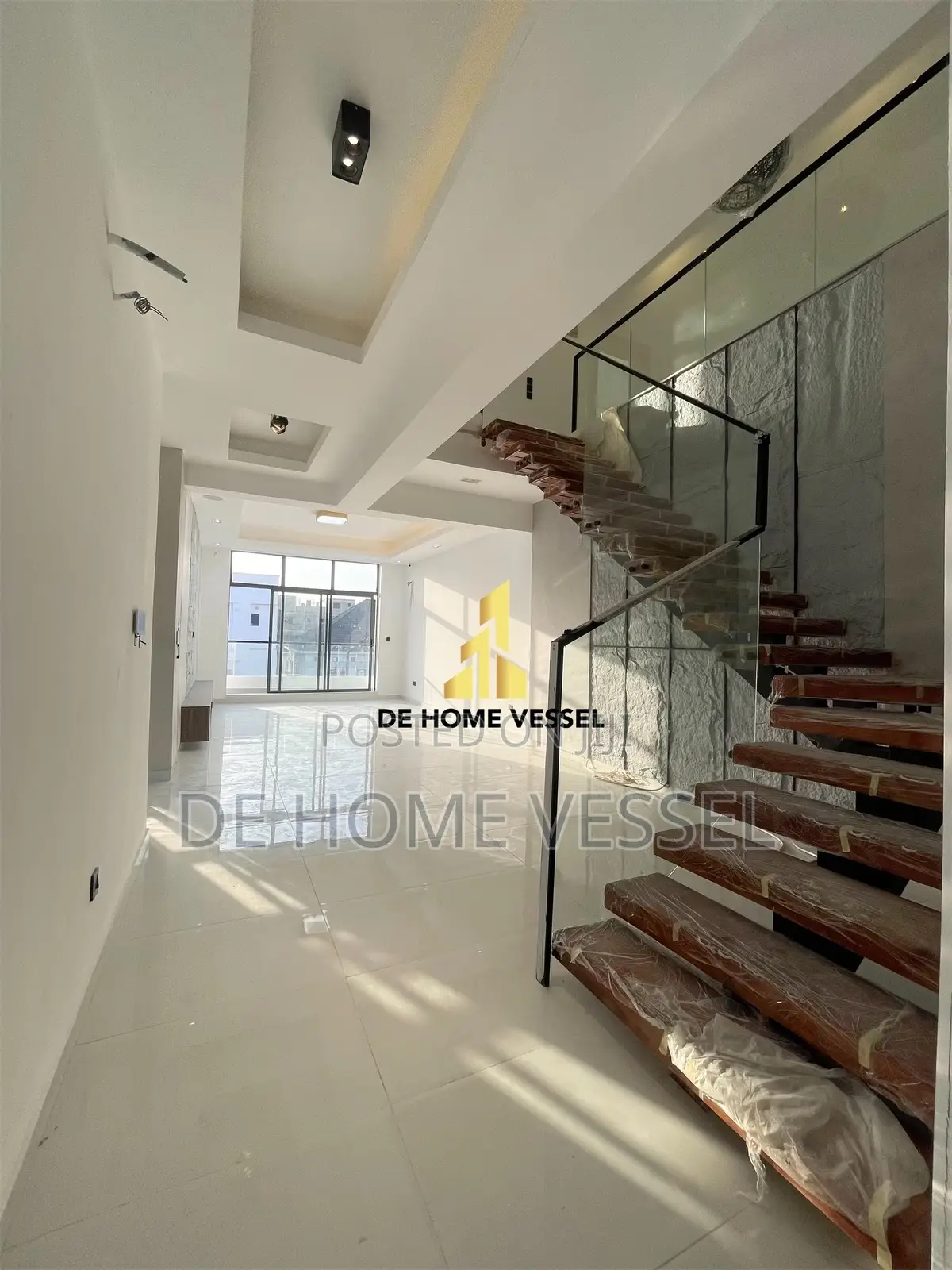 4bdrm Maisonette in Lekki Phase 1 for sale in Lekki Phase 1