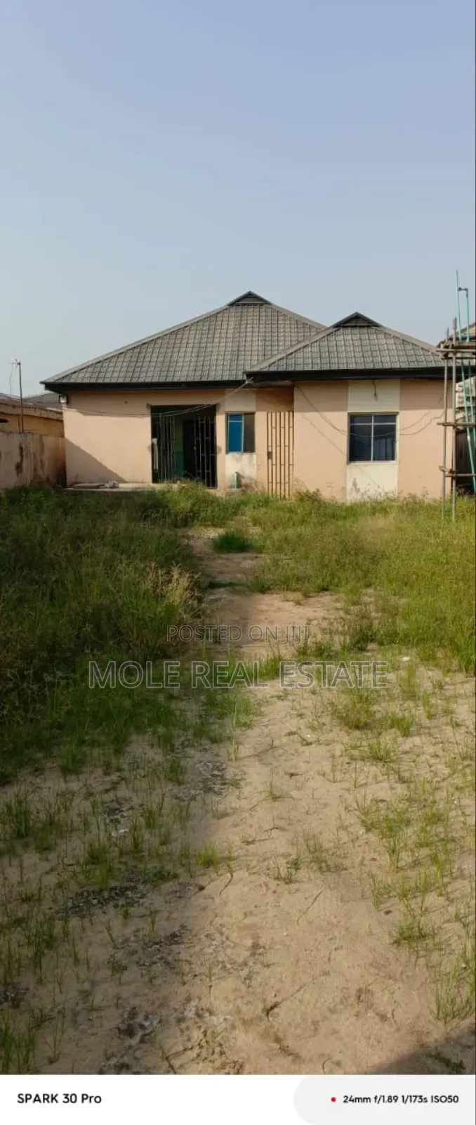 A Bungalow of Room and Palour Self Iba in Ojo