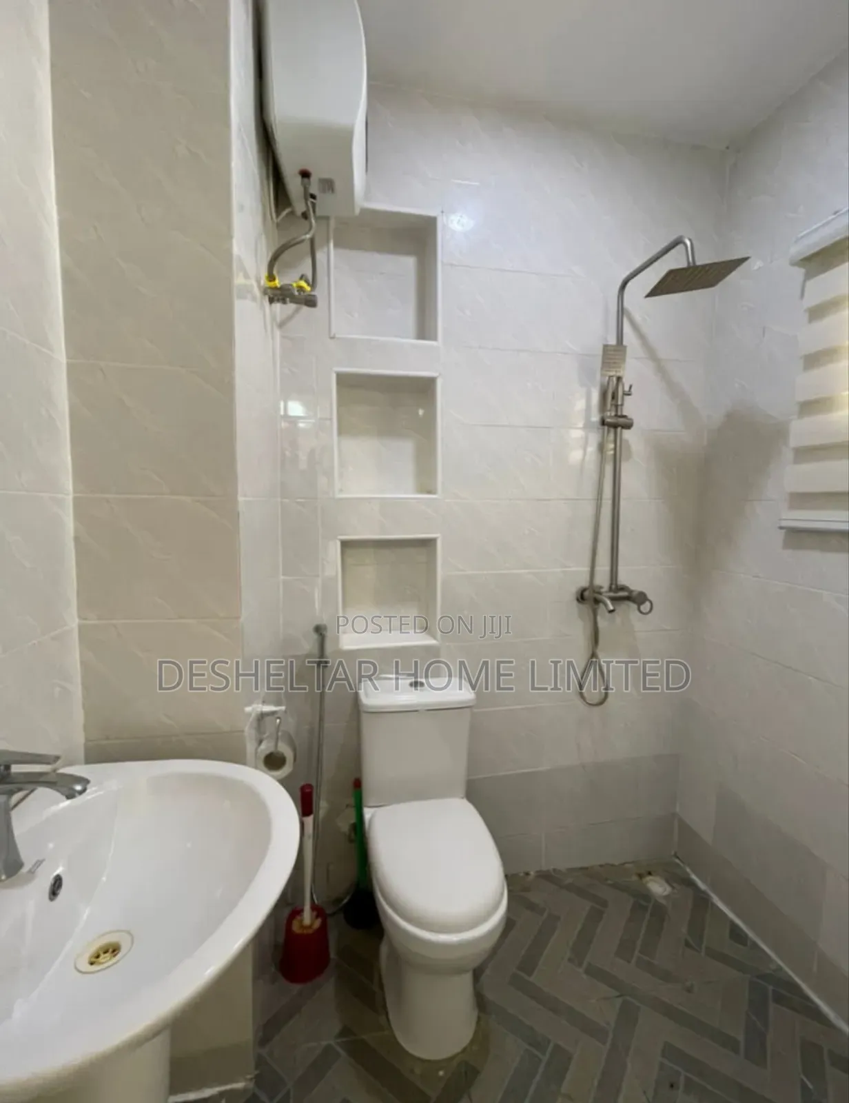 Furnished 2bdrm Block of Flats in Horizon Cyberville, Lekki Phase 1 in Lekki Phase 1