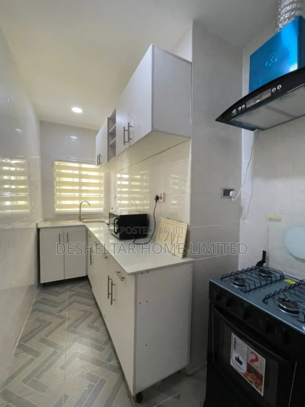 Furnished 2bdrm Block of Flats in Horizon Cyberville, Lekki Phase 1 in Lekki Phase 1