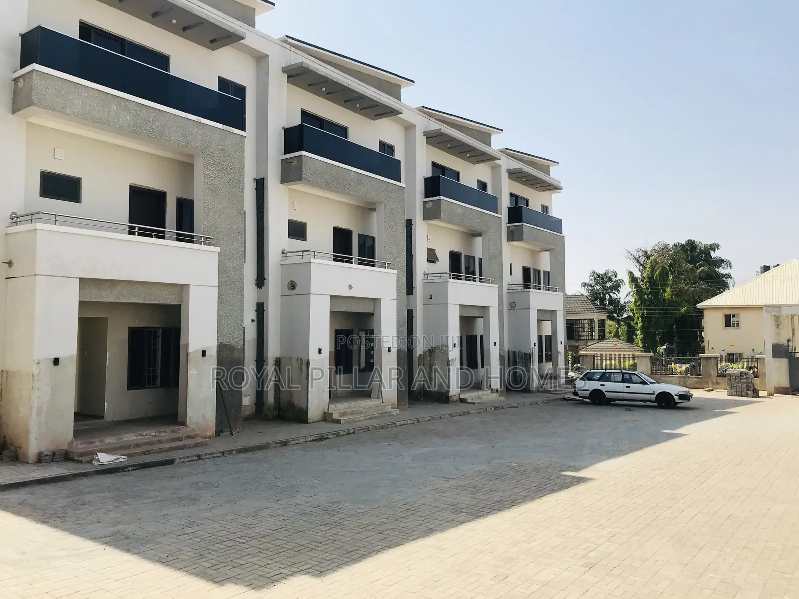 5bdrm Duplex in Durumi for sale in Durumi