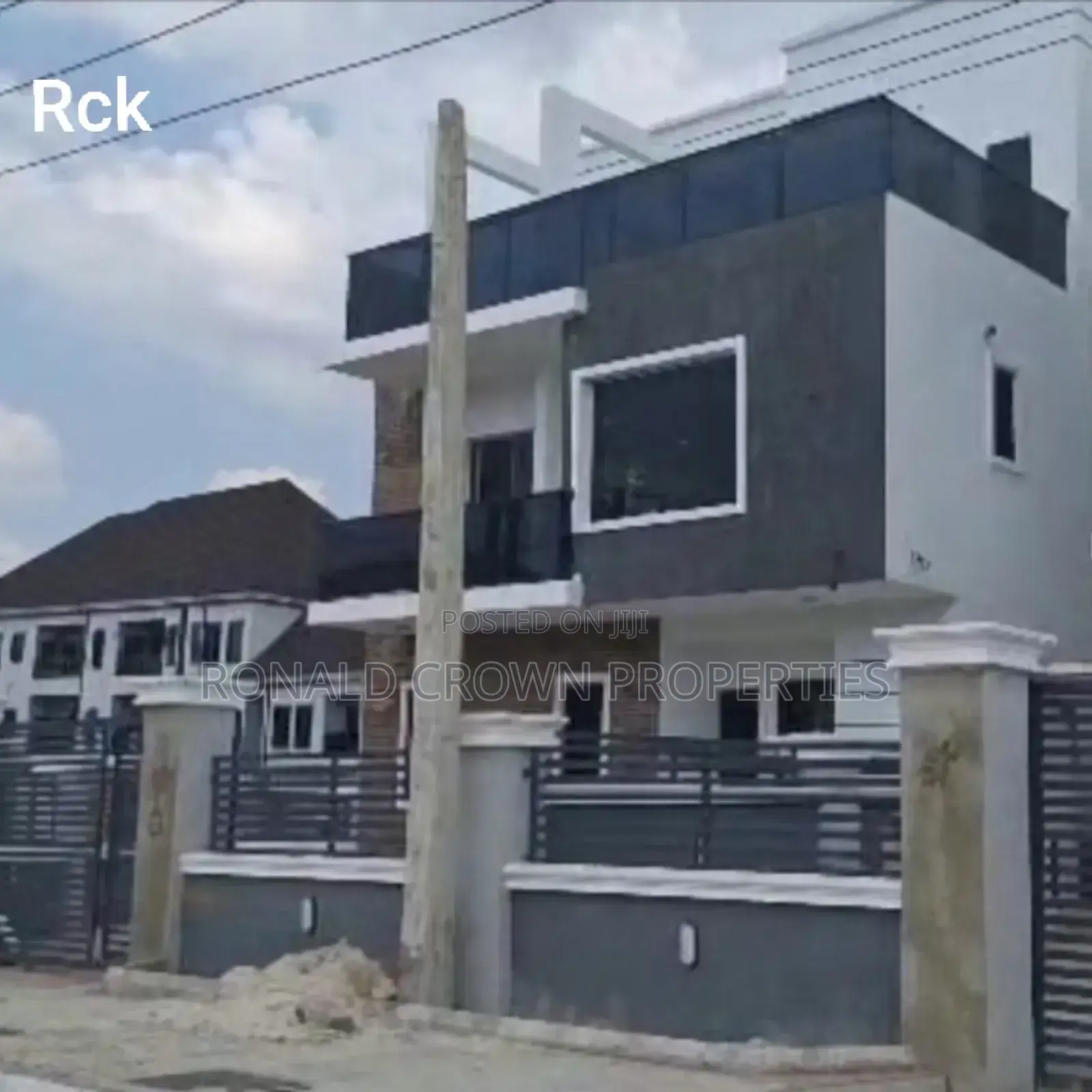 4bdrm Duplex in Festac for sale in Festac