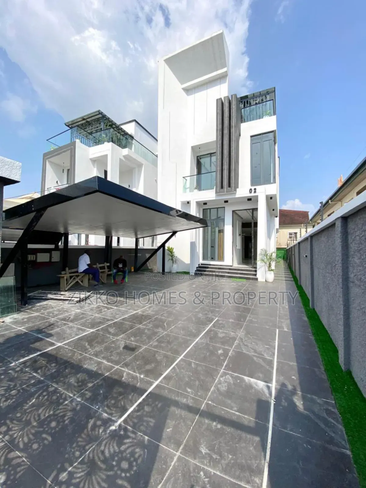 5bdrm Duplex in Ikota for sale in Ikota