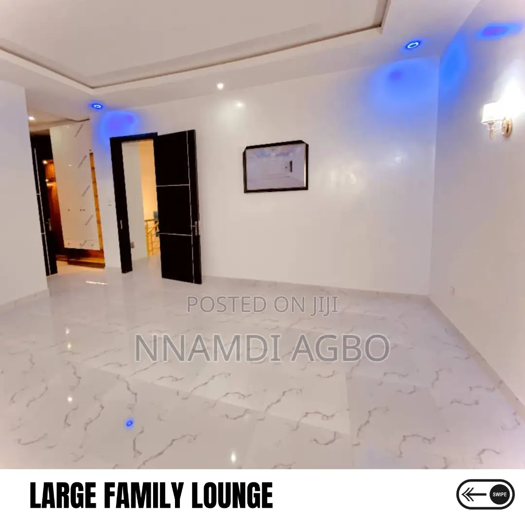 4bdrm Duplex in Orchid for Sale in Lafiaji