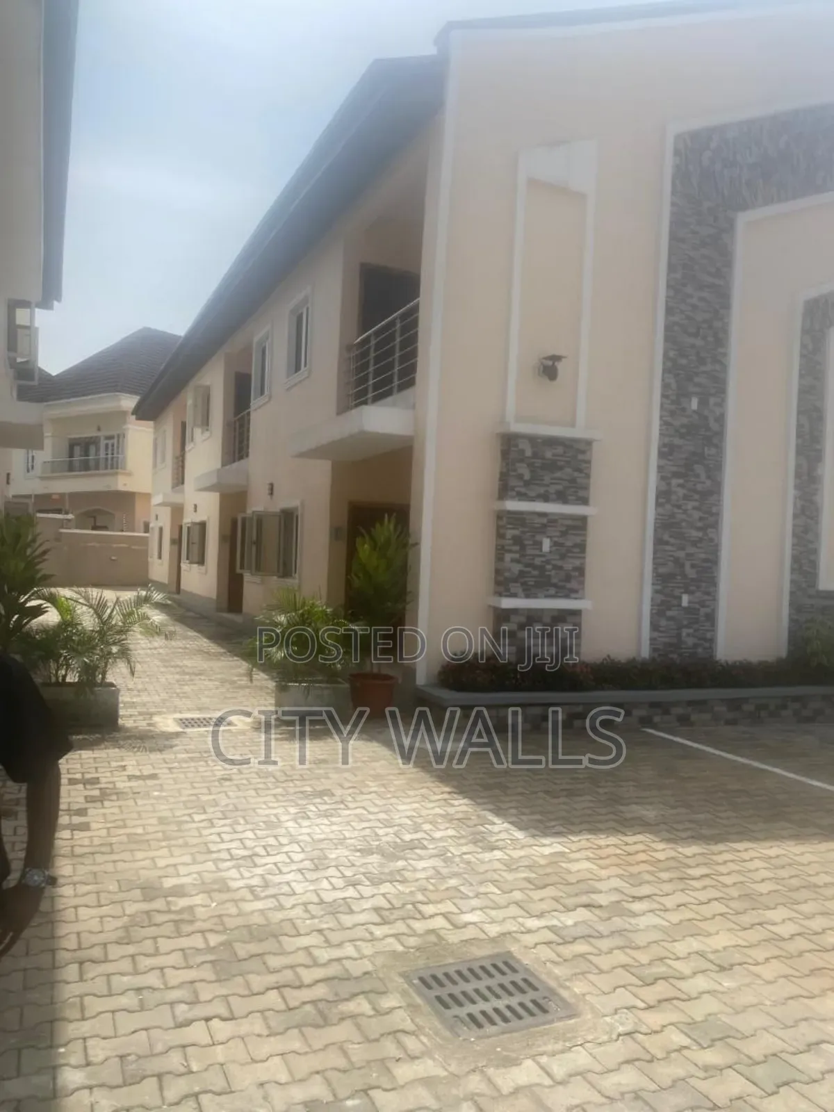 4bdrm Townhouse / Terrace in Ikota Villa Estate, Ajah for rent in Ajah
