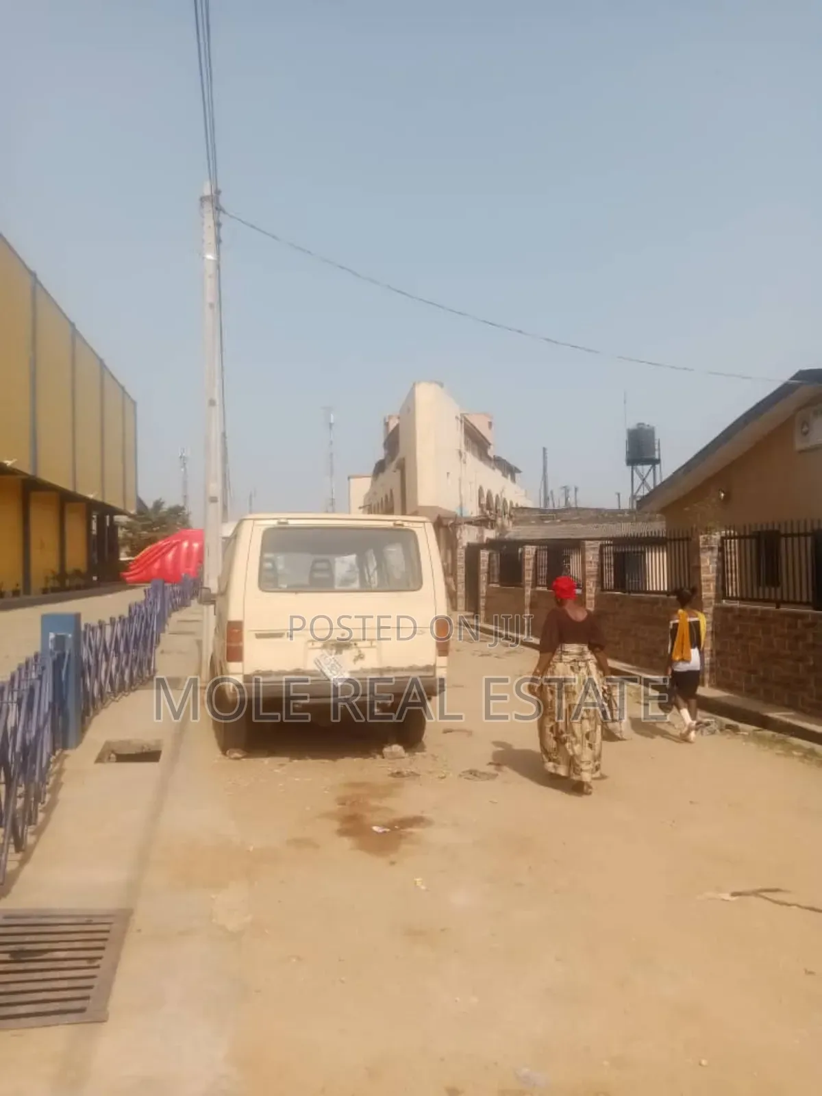 1200sqm Dry Land Amuwo Odofin Close to the RD in Amuwo-Odofin