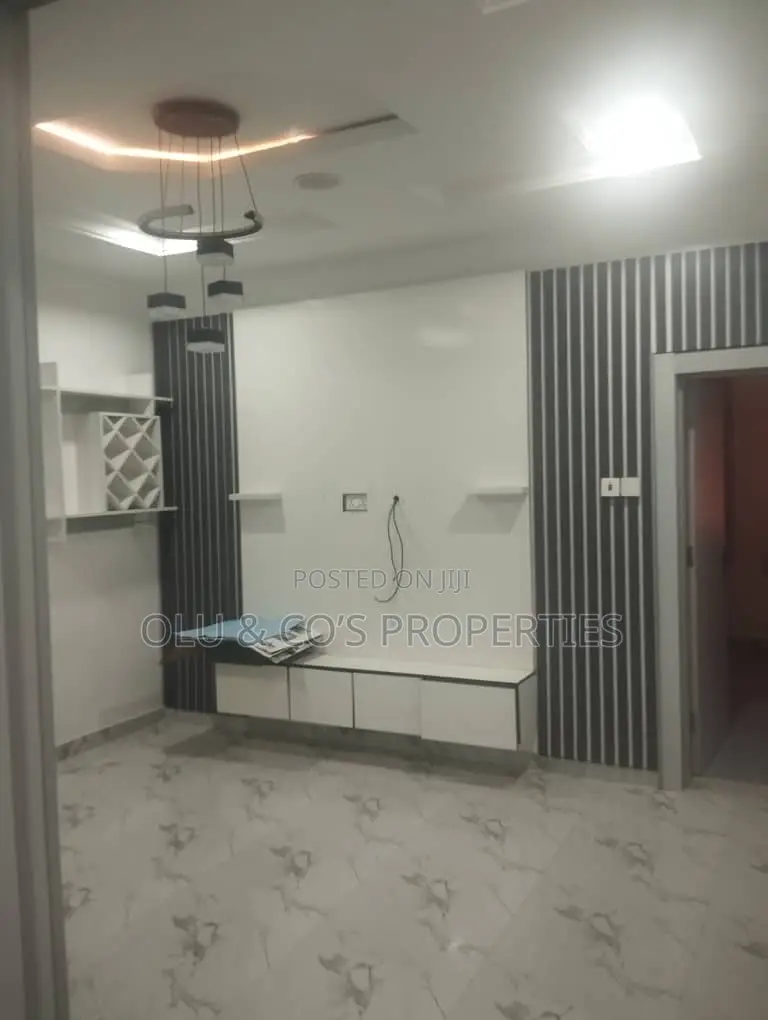 4bdrm Duplex in Palm Heights Estate, Lugbe District for rent in Lugbe District