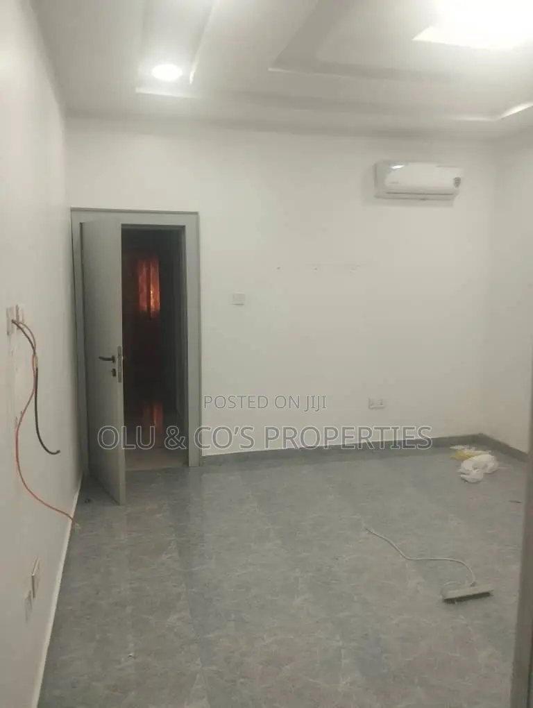 4bdrm Duplex in Palm Heights Estate, Lugbe District for rent in Lugbe District