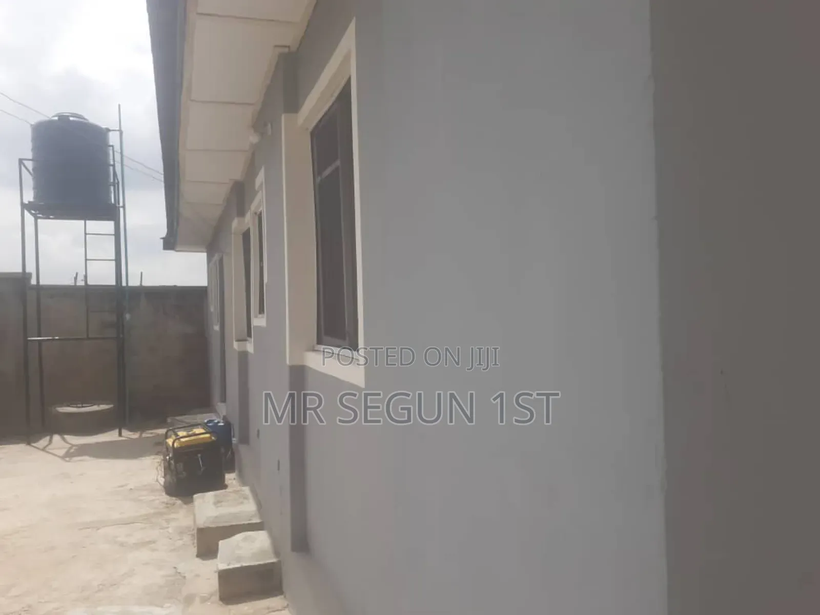 7bdrm Bungalow in Unity, Ibadan for sale in Ibadan