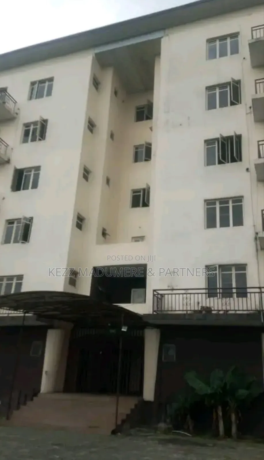 20bdrm Block of Flats in New Gra , Port for sale in Port-Harcourt