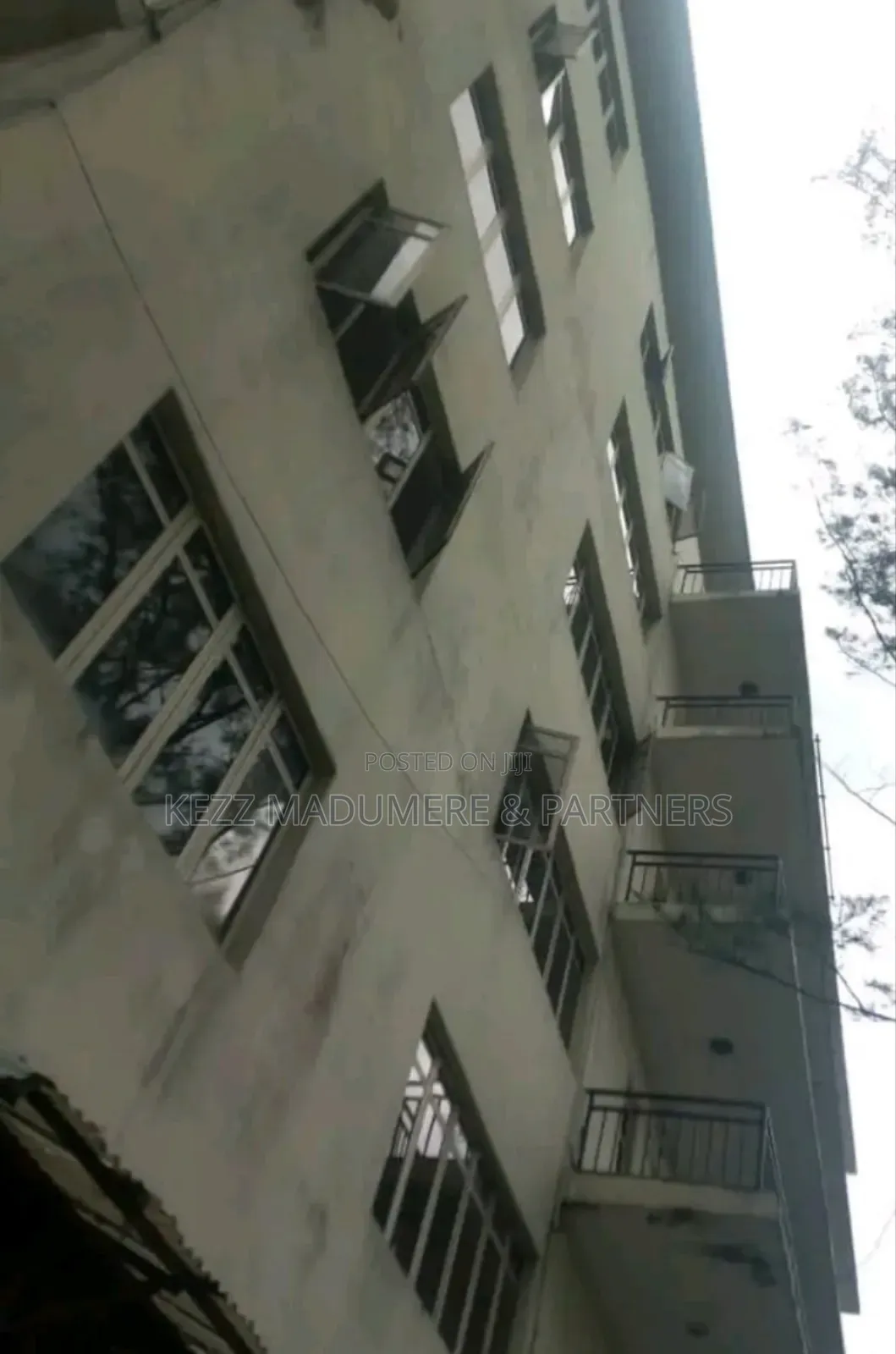 20bdrm Block of Flats in New Gra , Port for sale in Port-Harcourt
