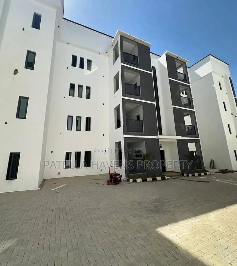3 Bedroom Blocks Of Flat in Mabushi
