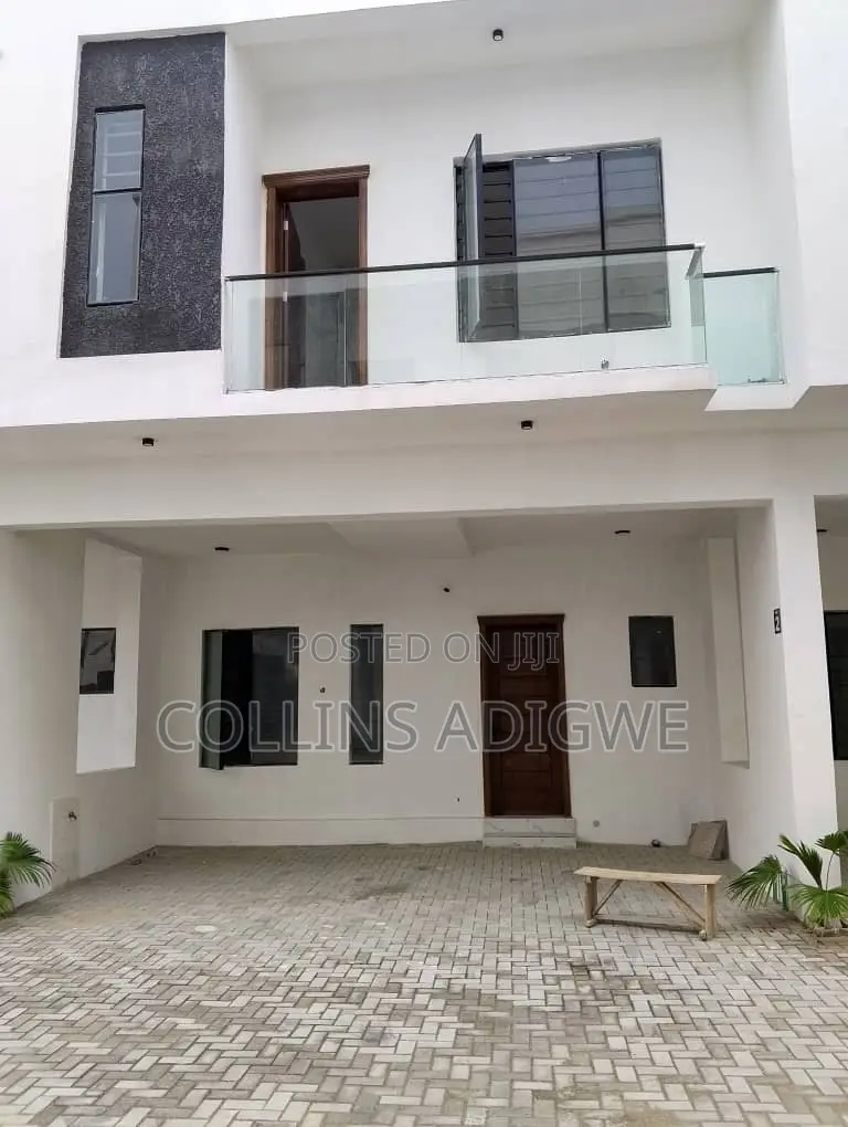 4bdrm Duplex in Vgc for sale in VGC / Ajah