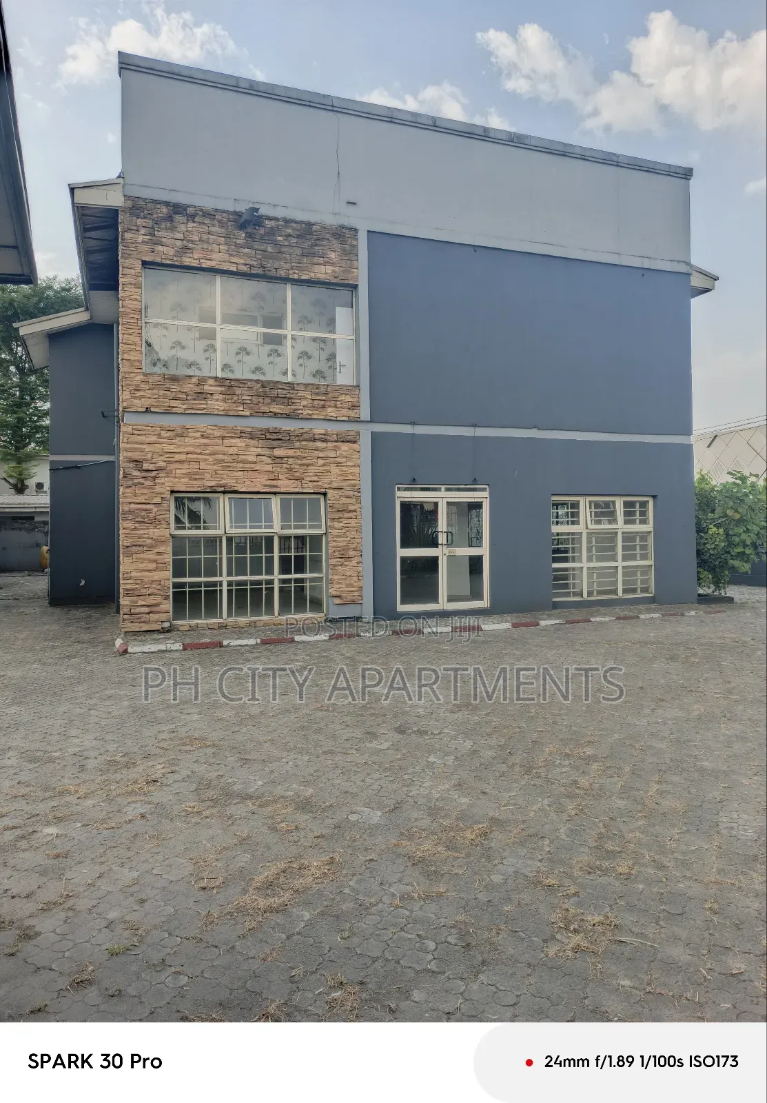 Commercial Duplex in GRA Phase 2 / Port-Harcourt