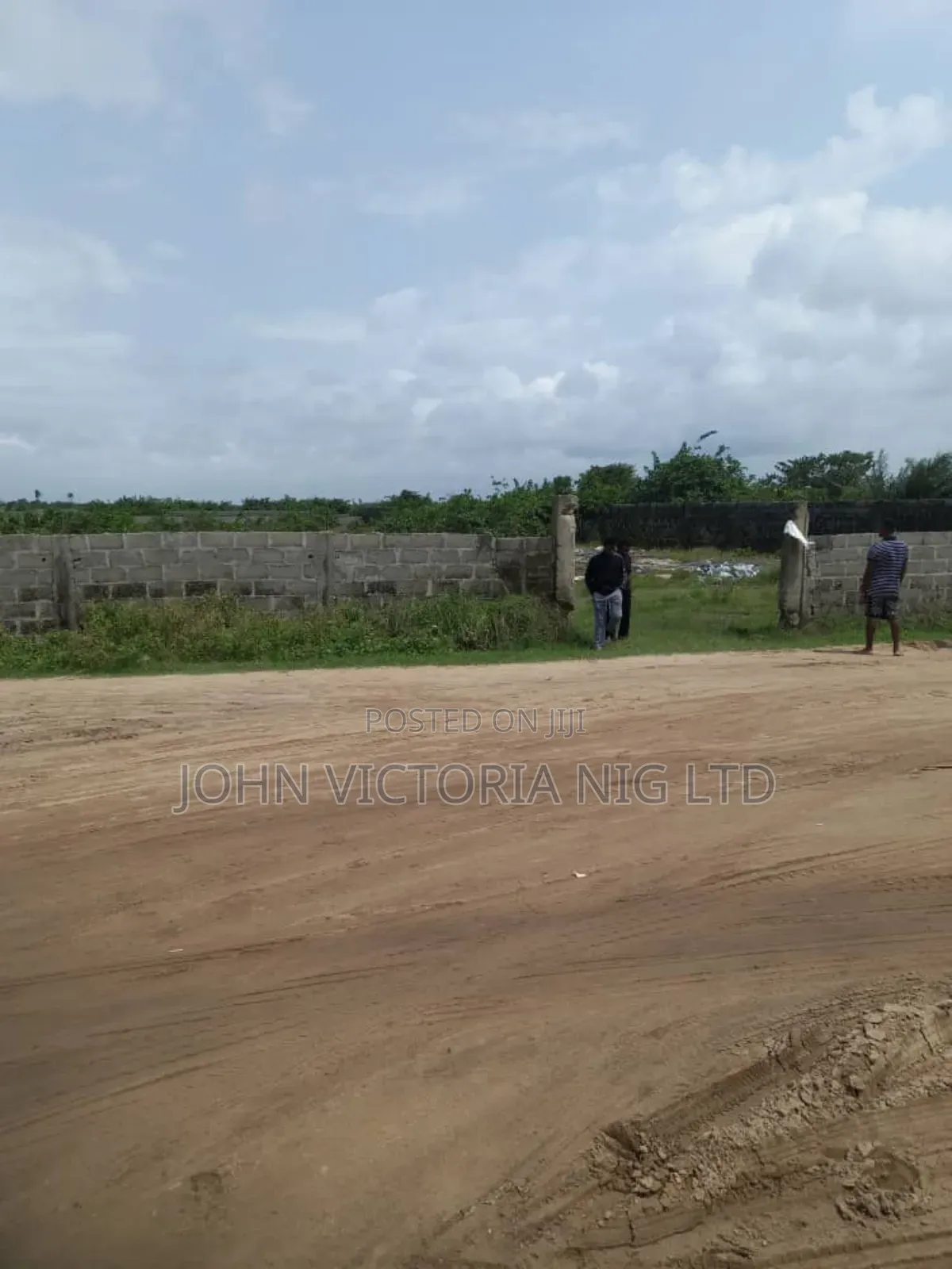 Registered Survey, Deed, and Purchase Receipt in Lekki