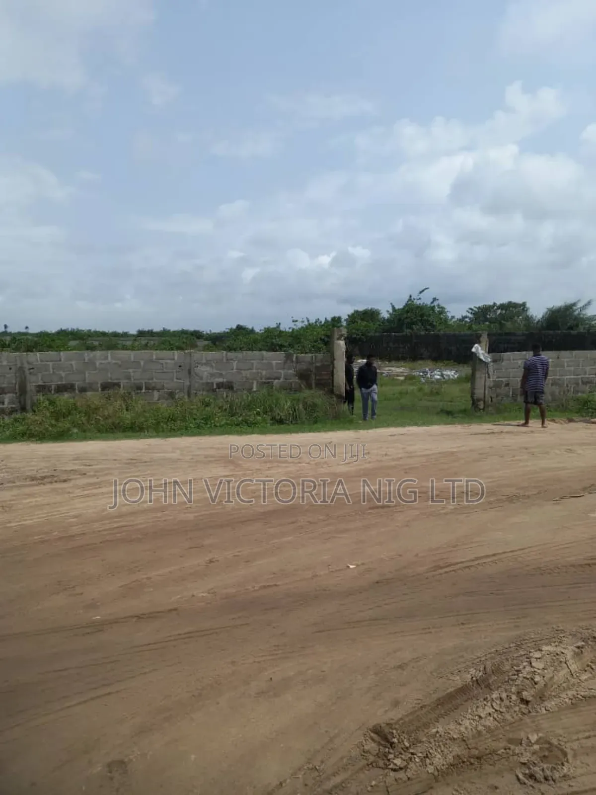 Registered Survey, Deed, and Purchase Receipt in Lekki