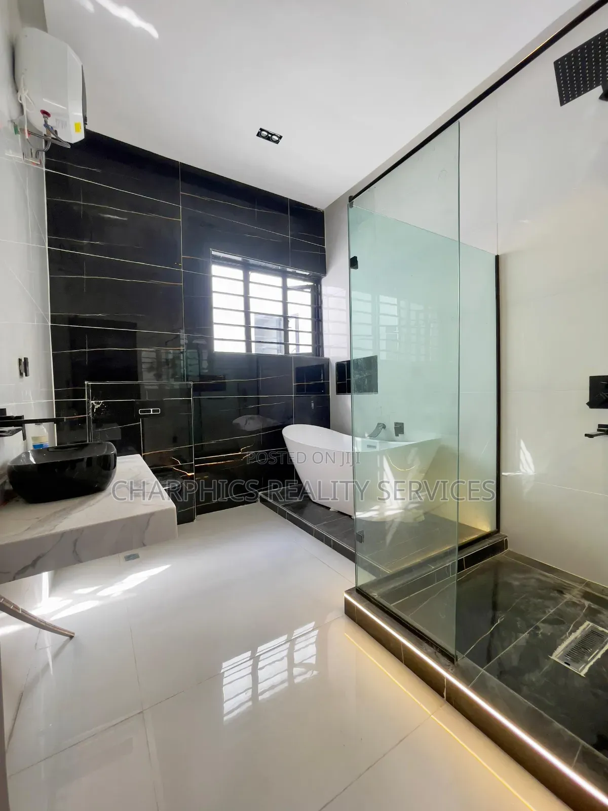 4bdrm Duplex in Ikota for sale in Ikota