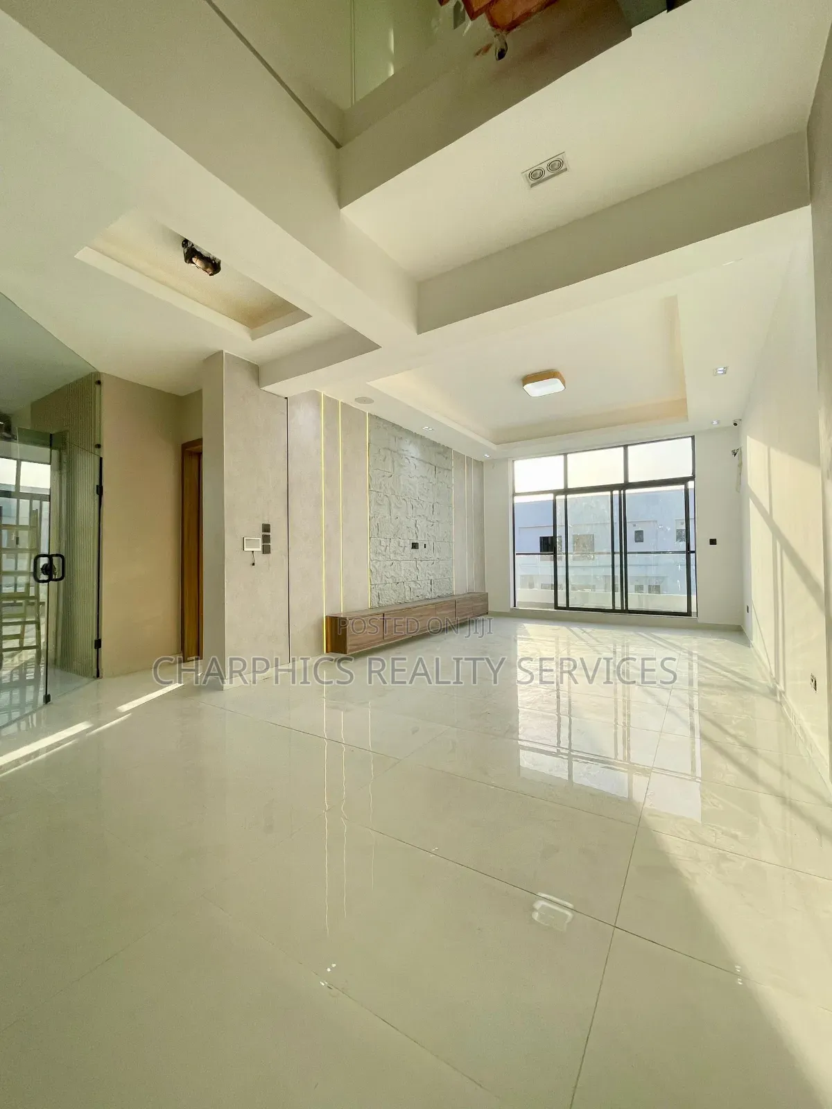 4bdrm Maisonette in Lekki Phase 1 for sale in Lekki Phase 1