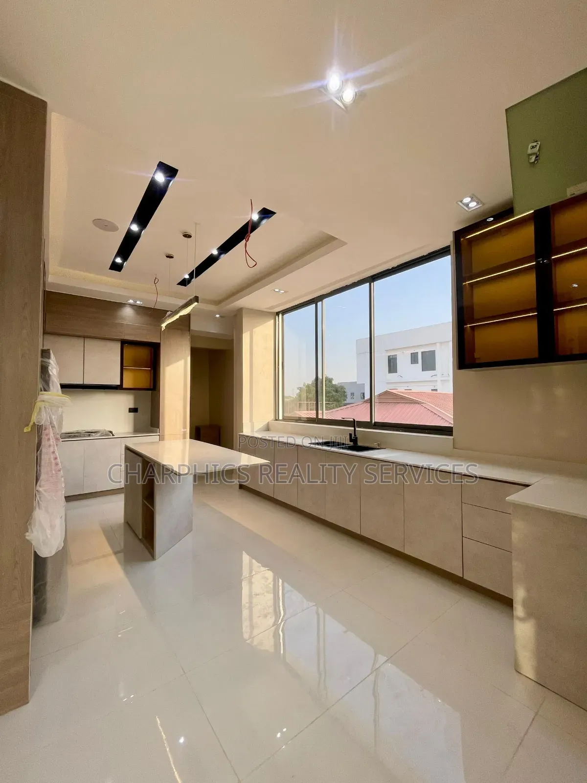 4bdrm Maisonette in Lekki Phase 1 for sale in Lekki Phase 1